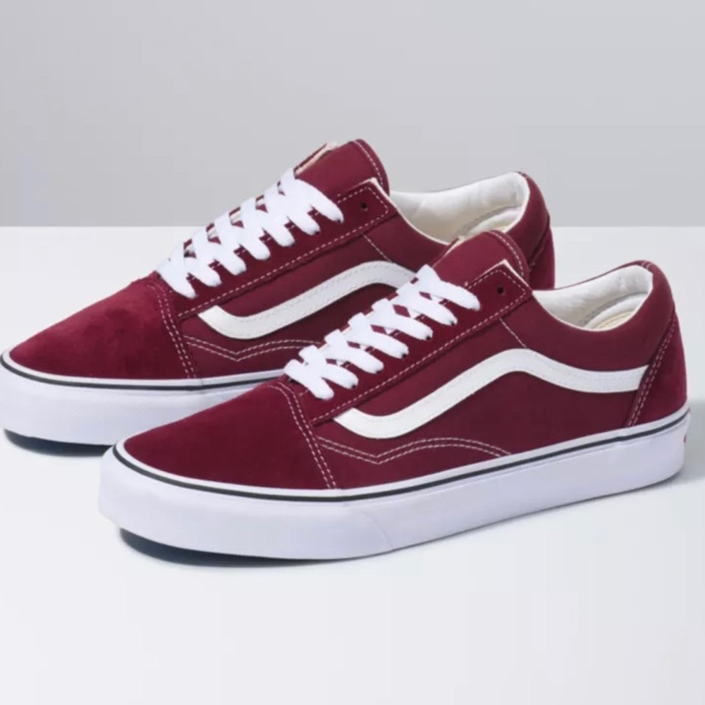 Maroon Vans Old Skool Shoes
